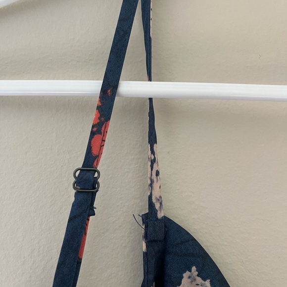 The Latest Scoop Maxi Dress - Picture 4 of 5